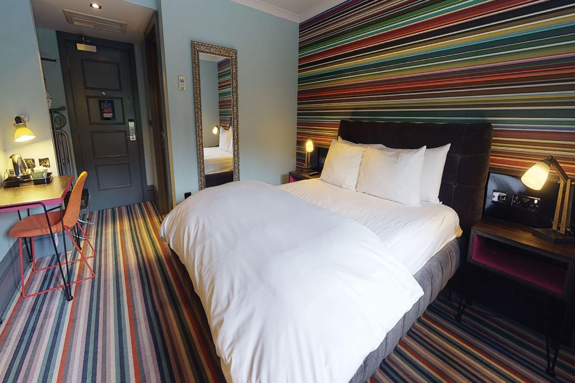Village Hotel Warrington Exterior foto