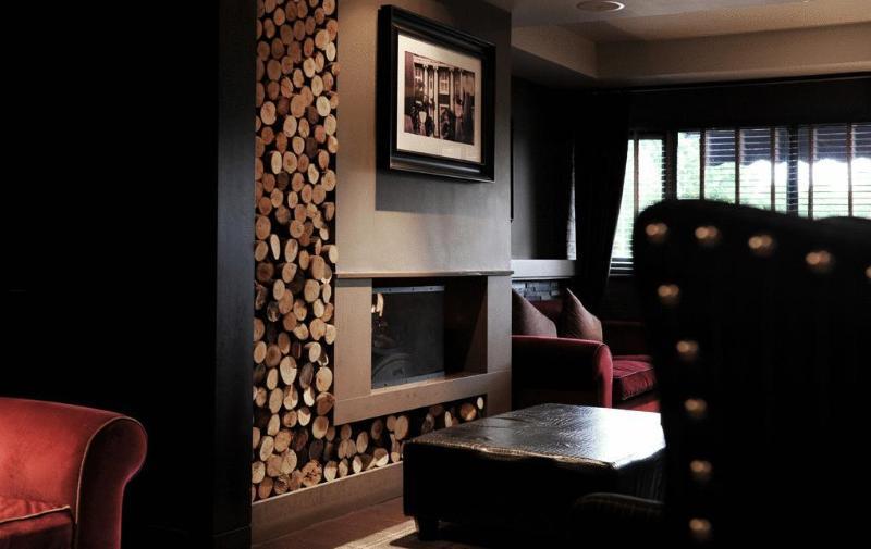 Village Hotel Warrington Exterior foto